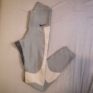 Nike leggings